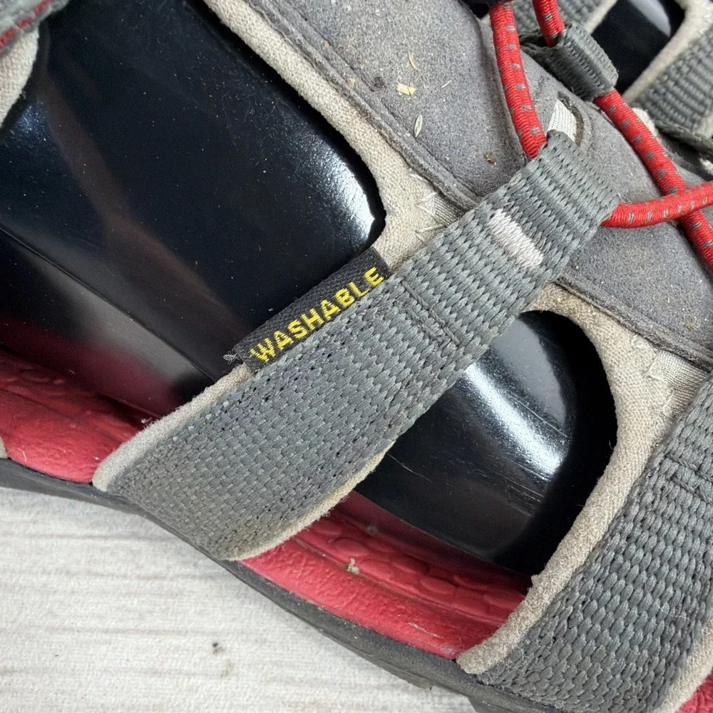 KEEN Newport H2 Sandals Gray Red Water Hiking Shoes 1022985 Men's Size 6